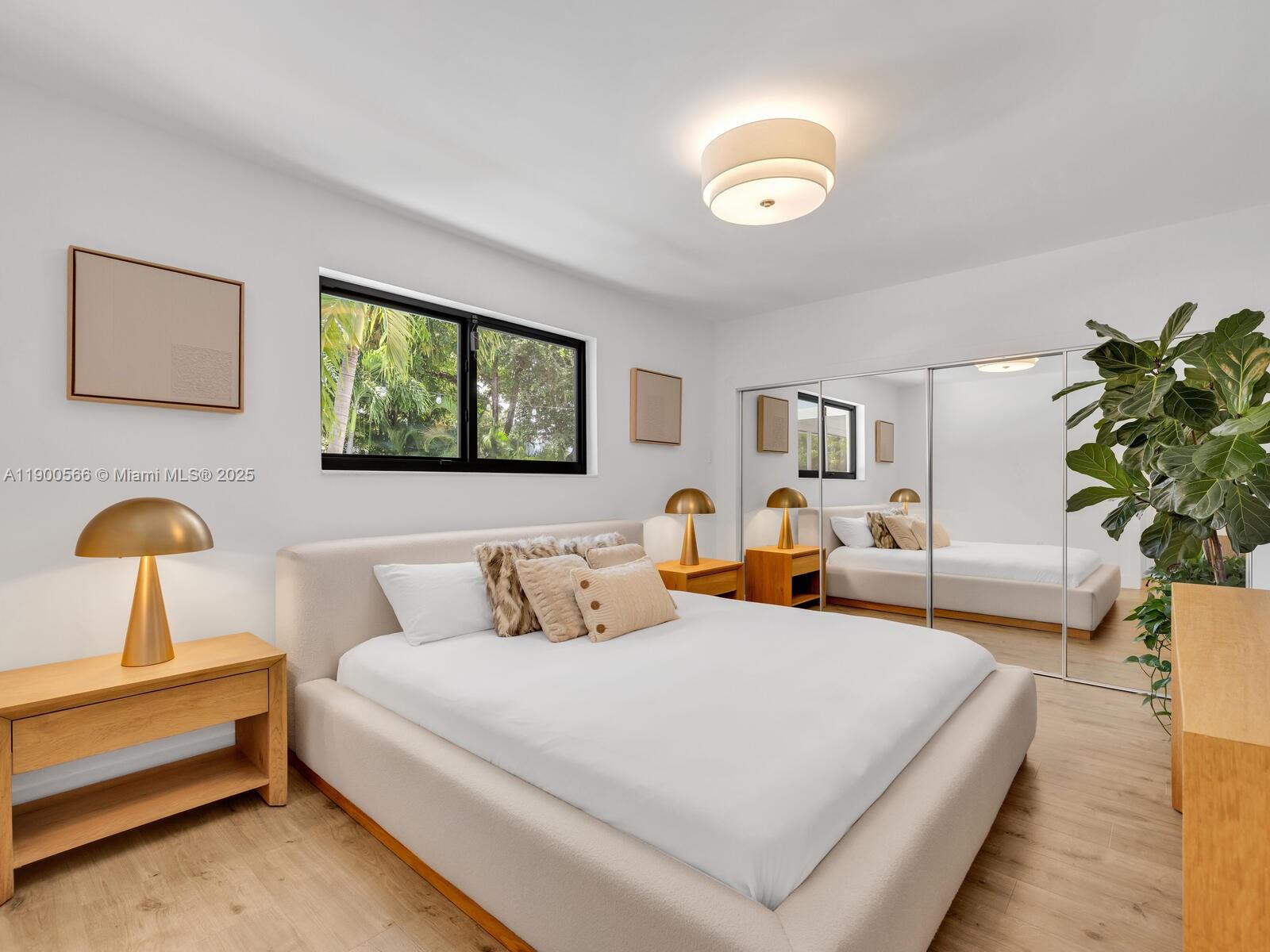 11504 NE 6th Ave Biscayne Park, FL 33161