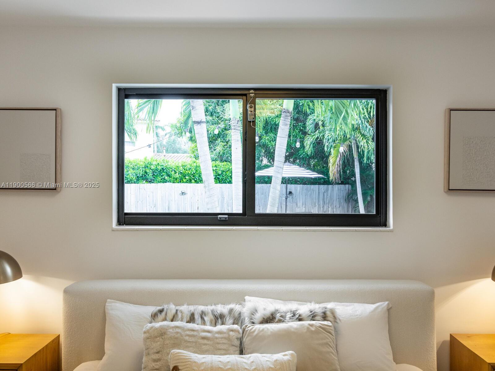 11504 NE 6th Ave Biscayne Park, FL 33161