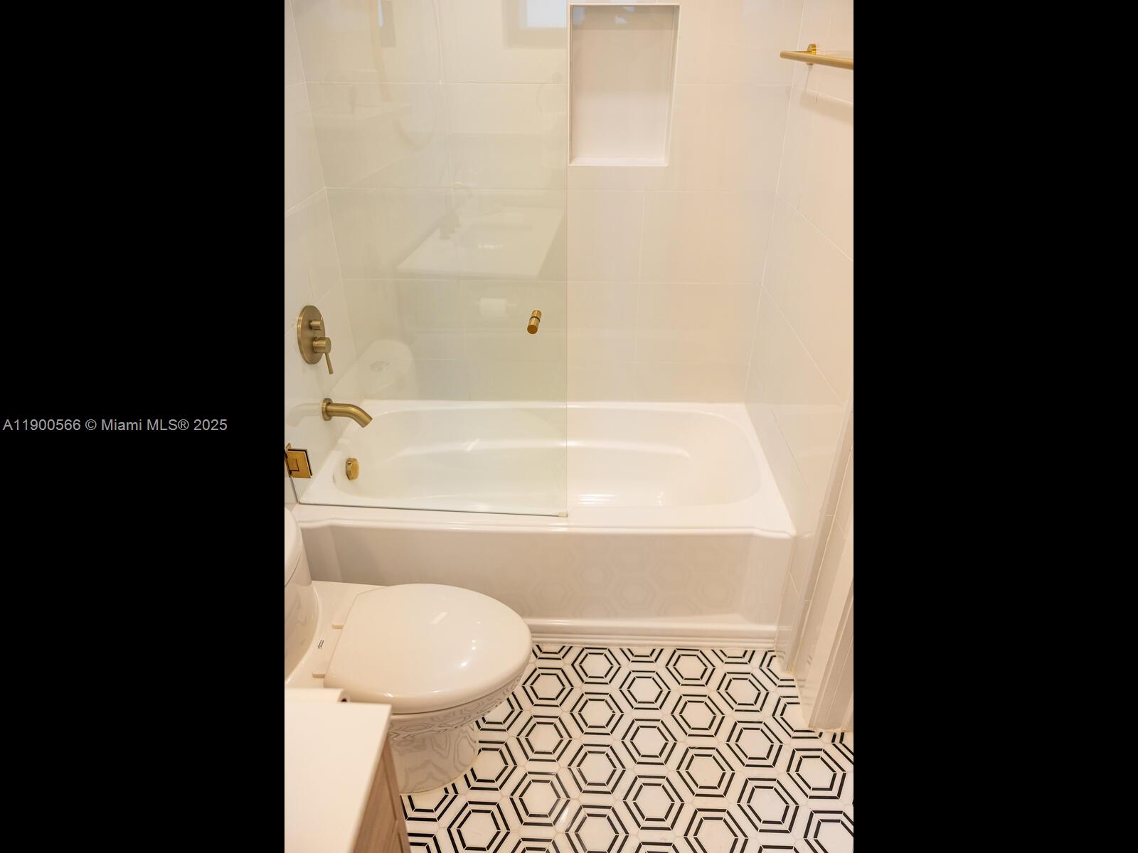 11504 NE 6th Ave Biscayne Park, FL 33161