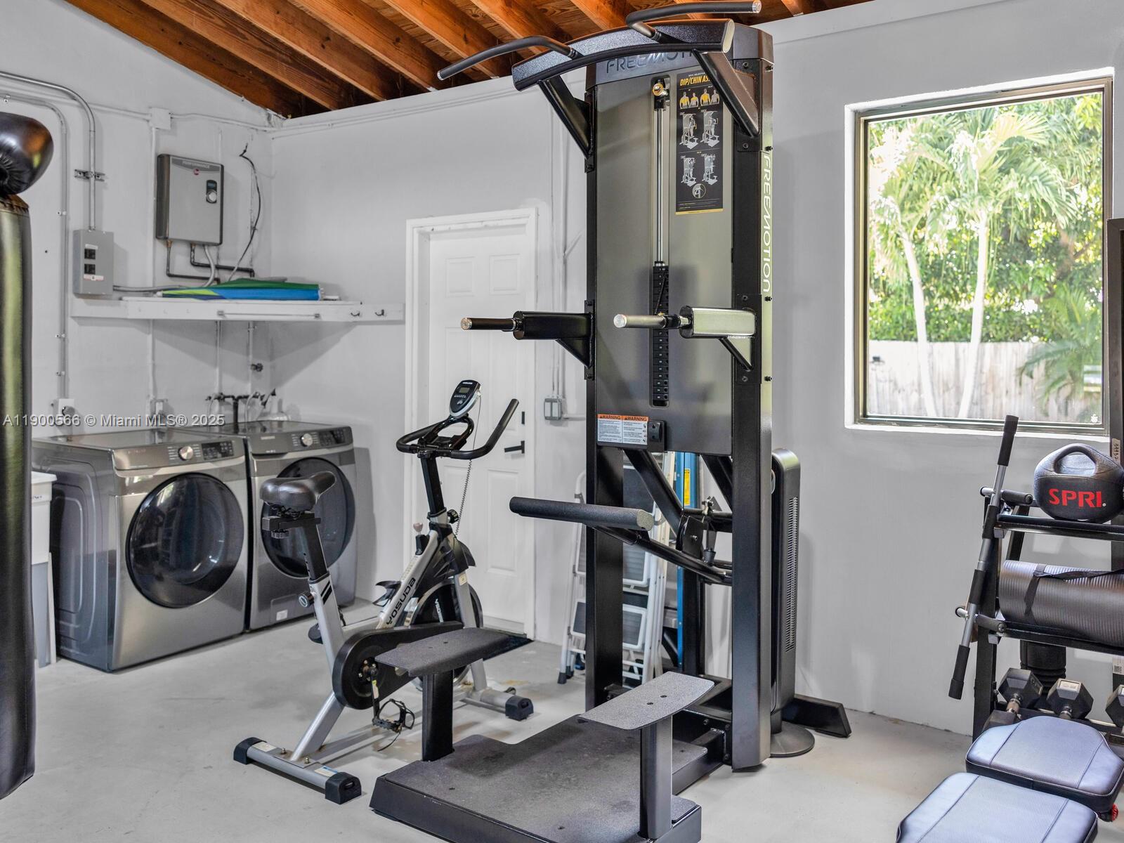 11504 NE 6th Ave Biscayne Park, FL 33161