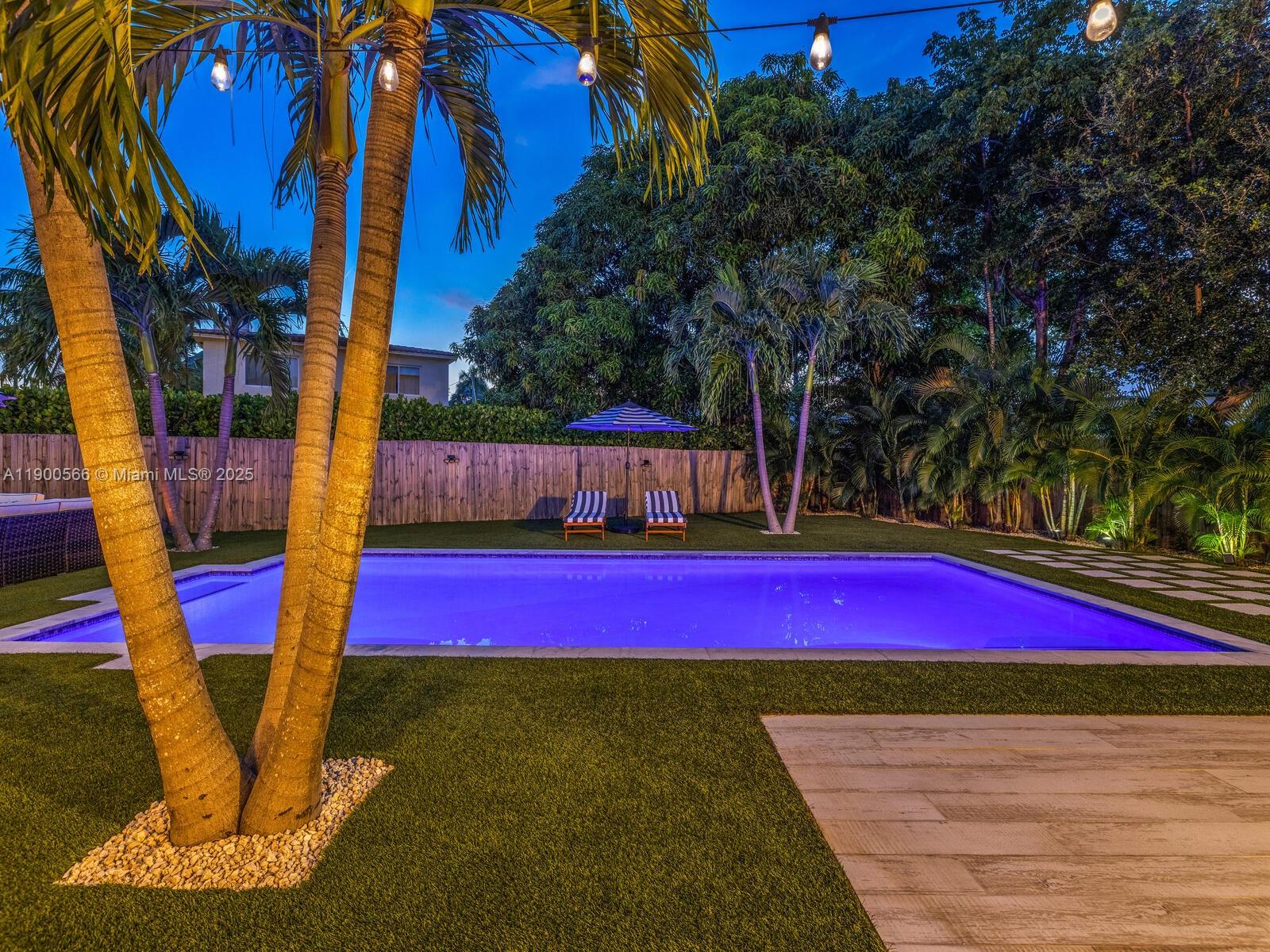 11504 NE 6th Ave Biscayne Park, FL 33161