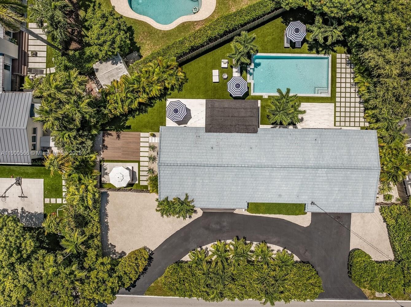 11504 NE 6th Ave Biscayne Park, FL 33161