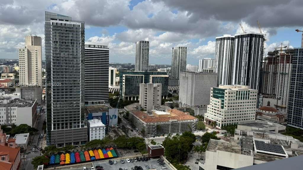 image Yotelpad Condominium11