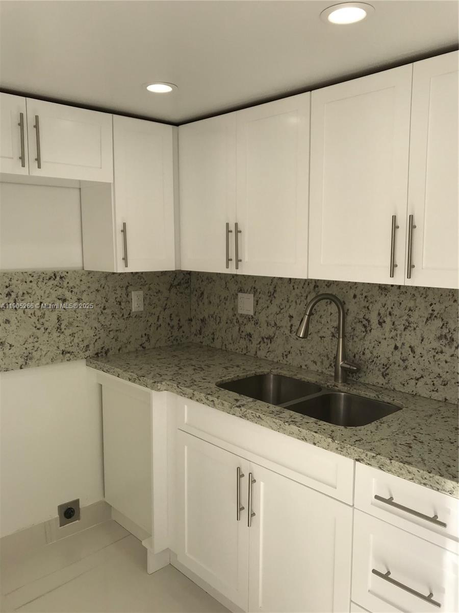 234 Antiquera Ave #12