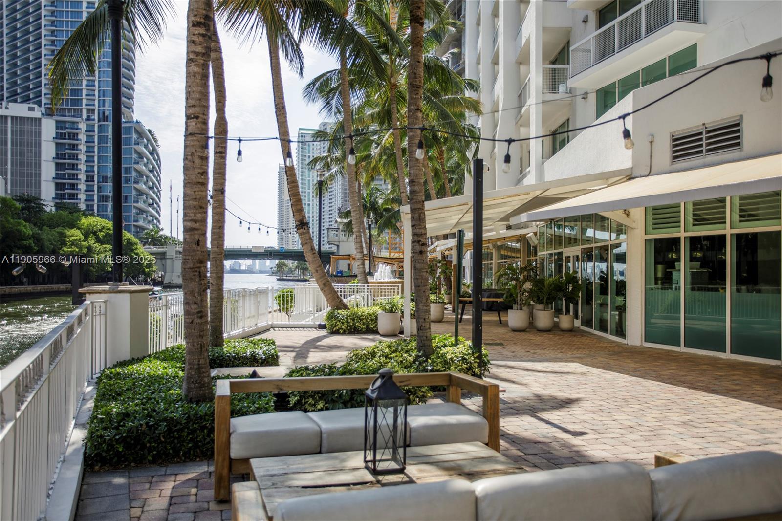 image Brickell On The River21