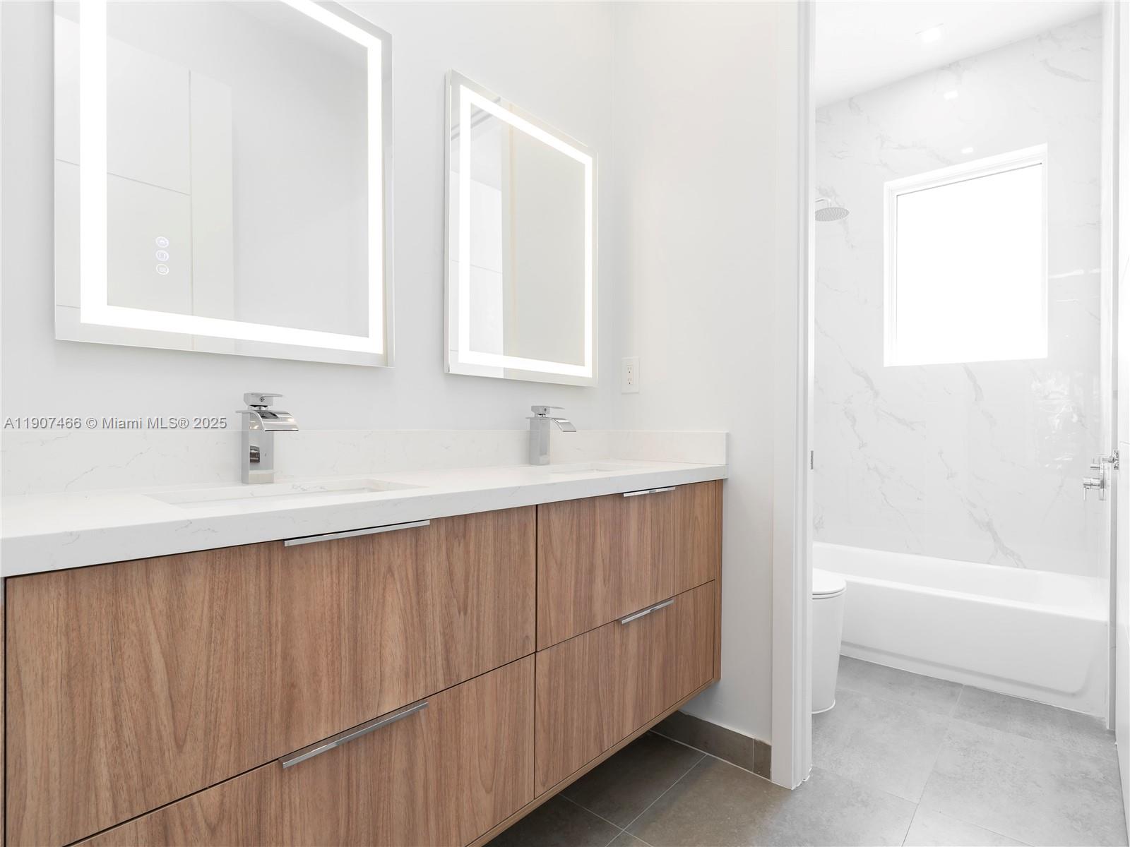 1705 SW 23rd St Fort Lauderdale, FL 33315