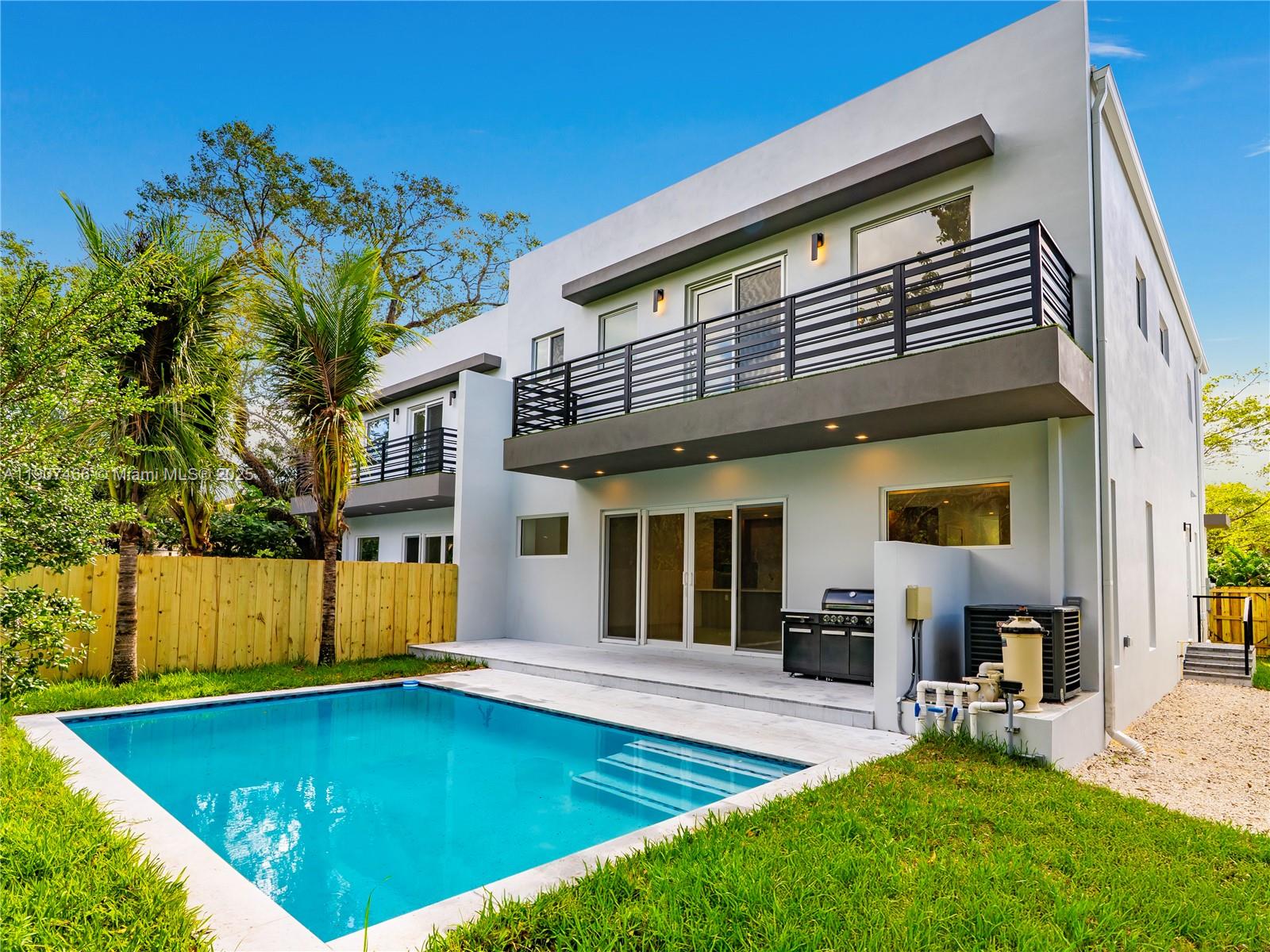 1705 SW 23rd St Fort Lauderdale, FL 33315