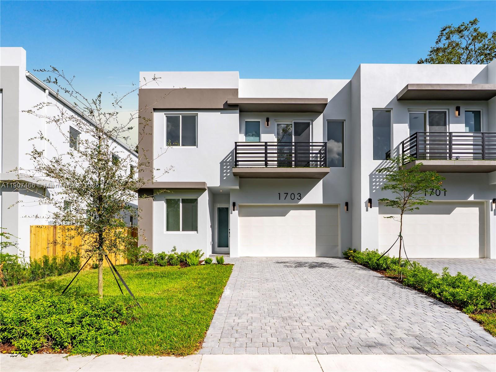 1705 SW 23rd St Fort Lauderdale, FL 33315