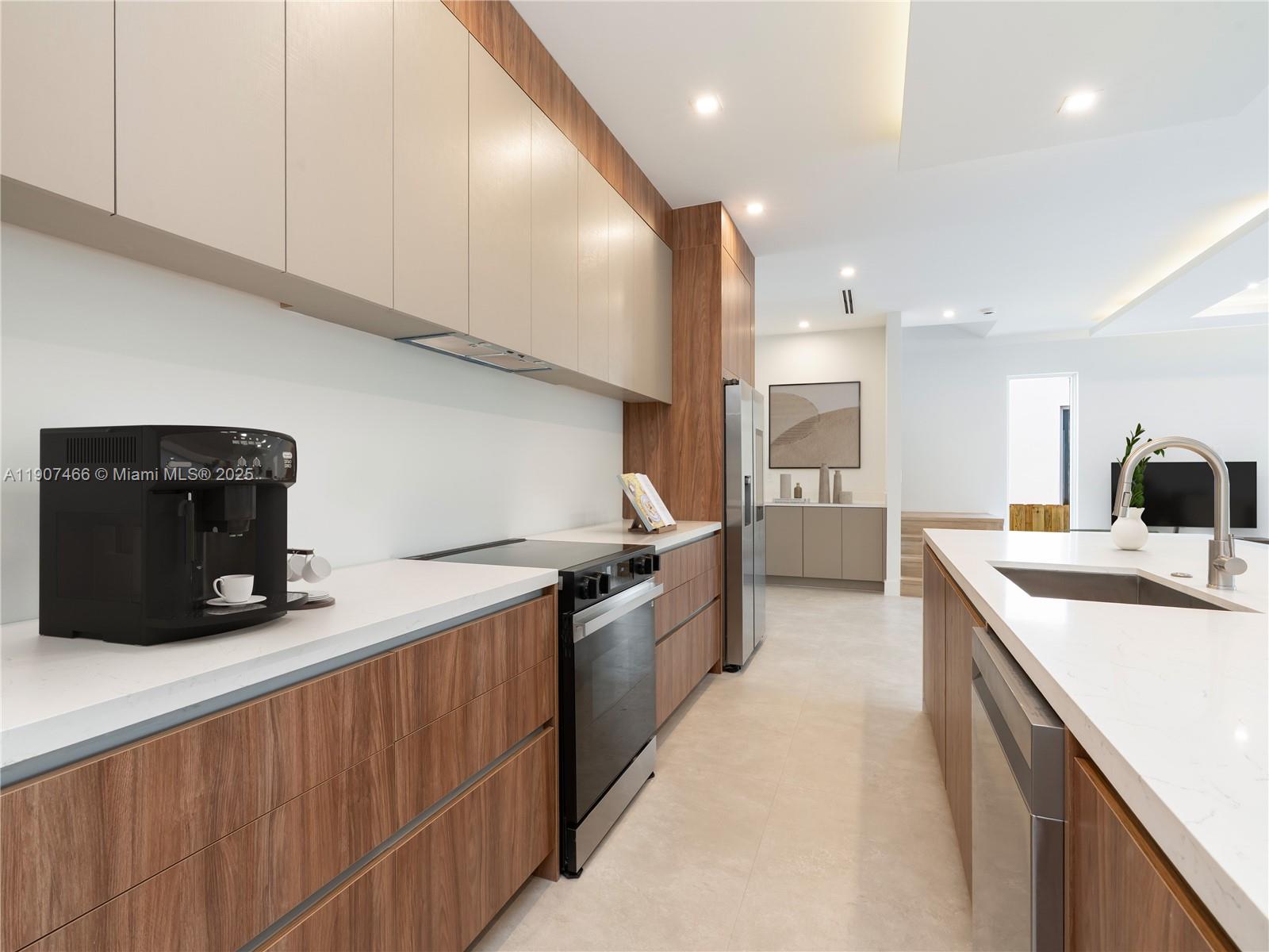 1705 SW 23rd St Fort Lauderdale, FL 33315