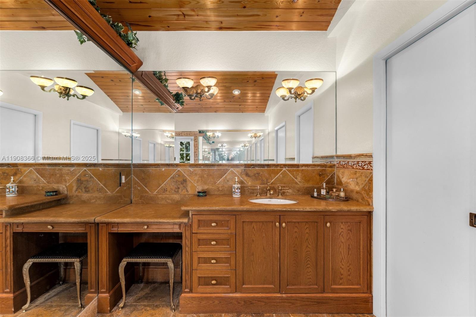 1250 Messina Ave Coral Gables, FL 33134