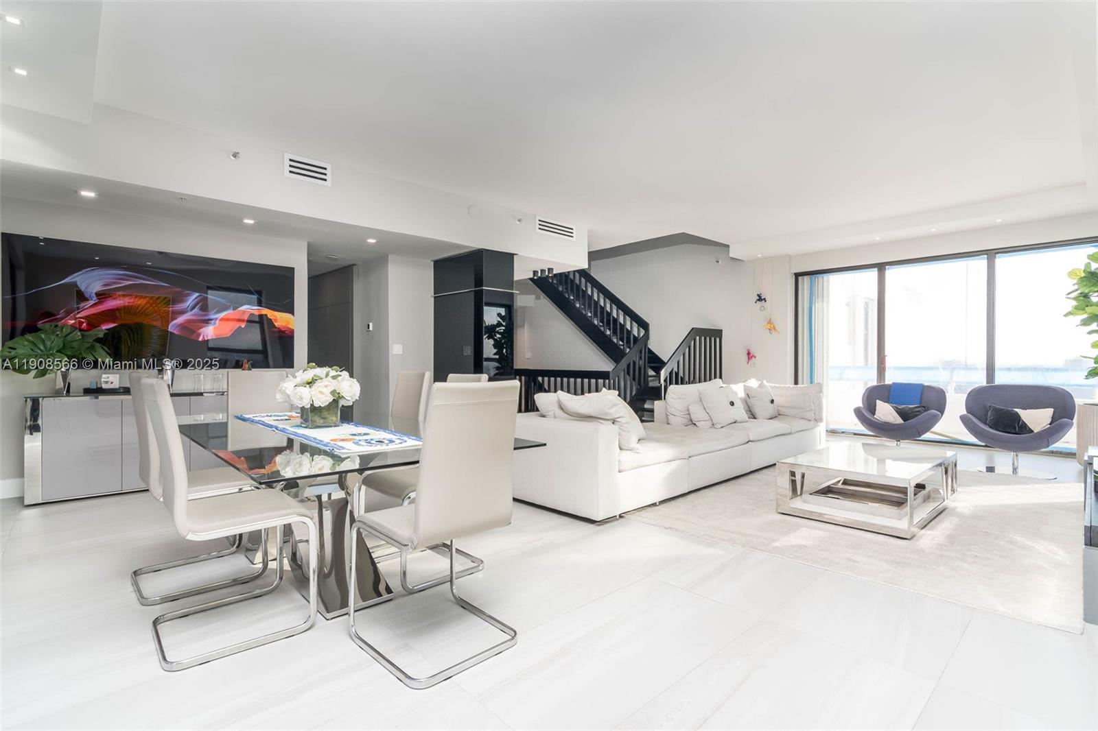 20355 NE 34th Ct #2728 Aventura, FL 33180