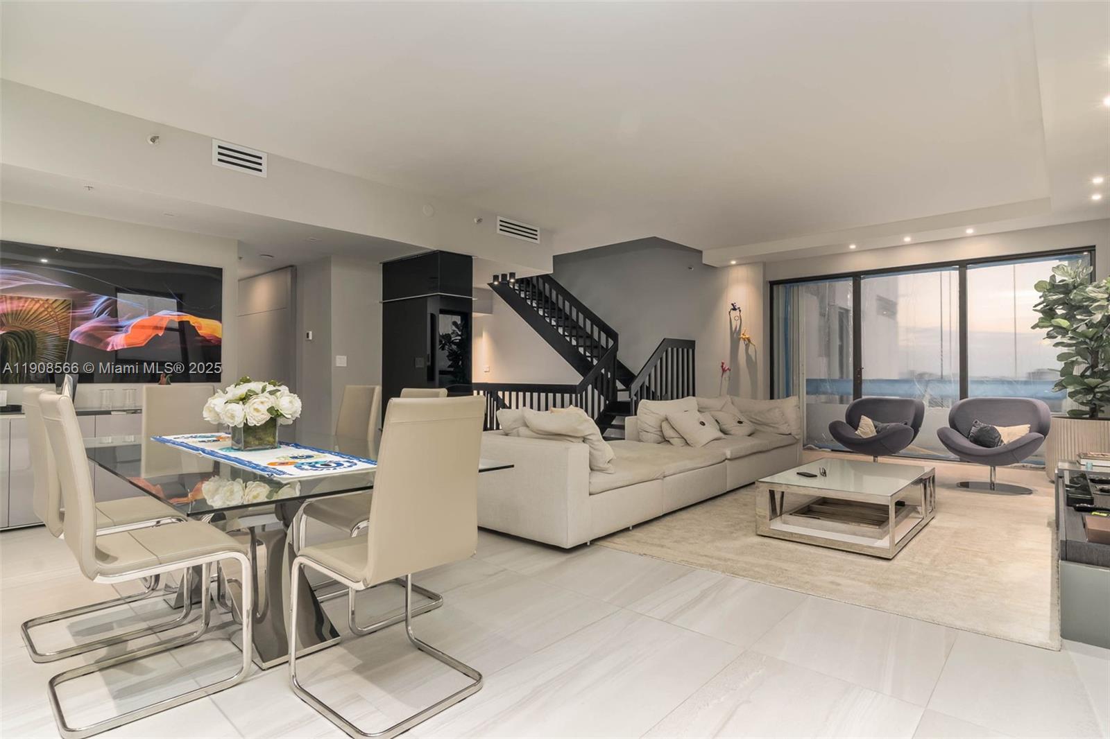 20355 NE 34th Ct #2728 Aventura, FL 33180