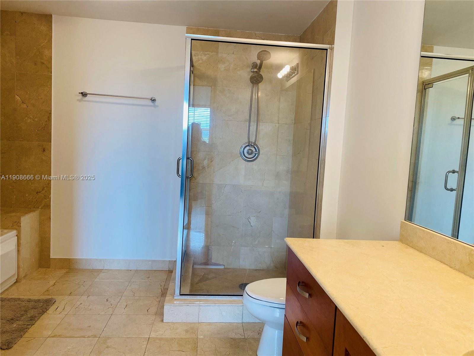 20 Calabria Ave #401 Coral Gables, FL 33134