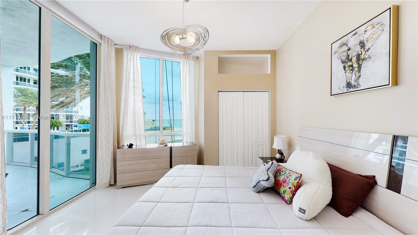 image Tdr Tower Iii Condo Unit14