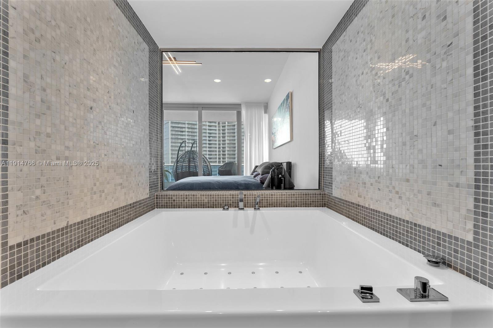 image Epic West Condo18