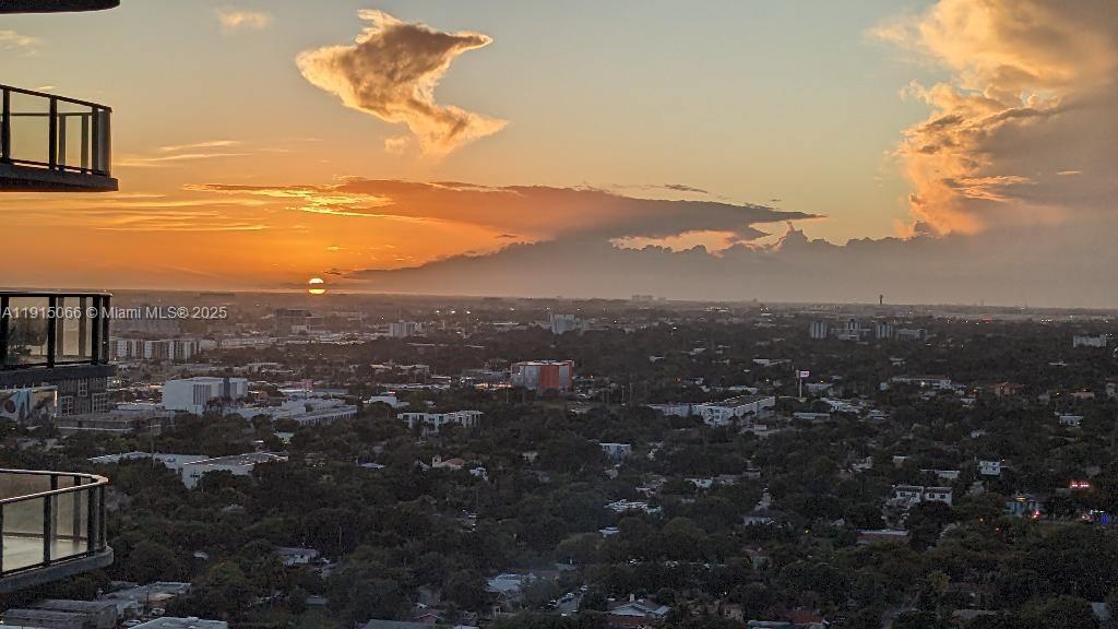 121 NE 34th St #2811 Miami, FL 33137