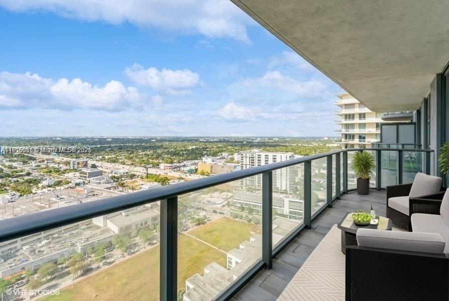 121 NE 34th St #2811 Miami, FL 33137