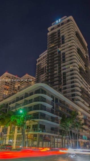 121 NE 34th St #2811 Miami, FL 33137