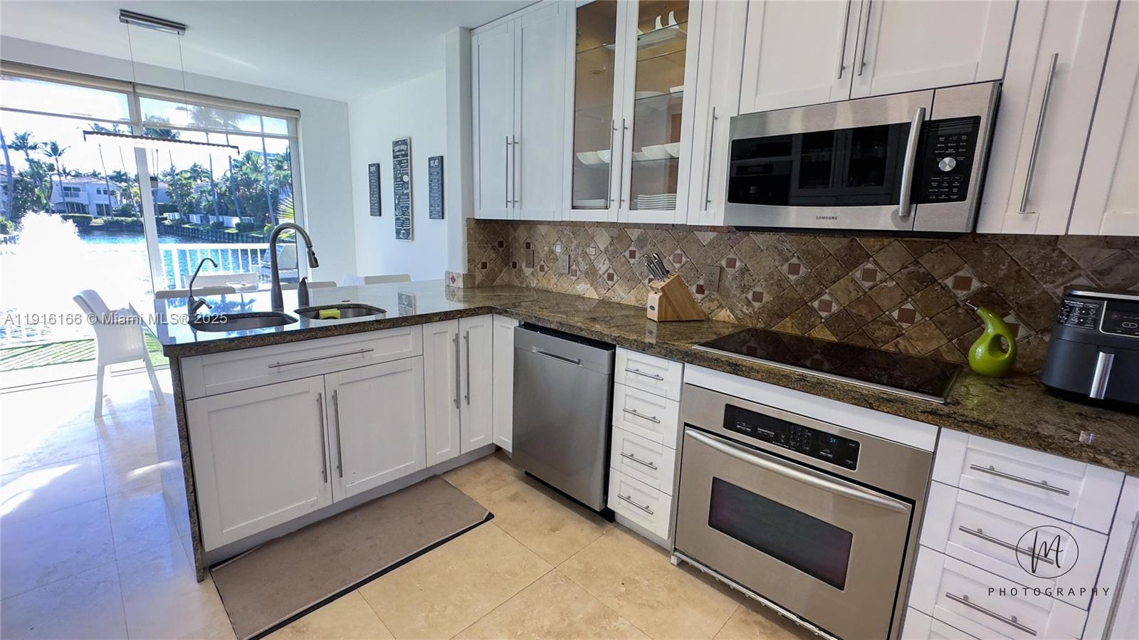 3024 NE 210th St Aventura, FL 33180