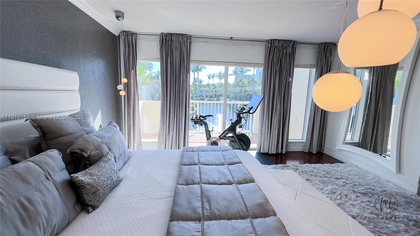 3024 NE 210th St Aventura, FL 33180