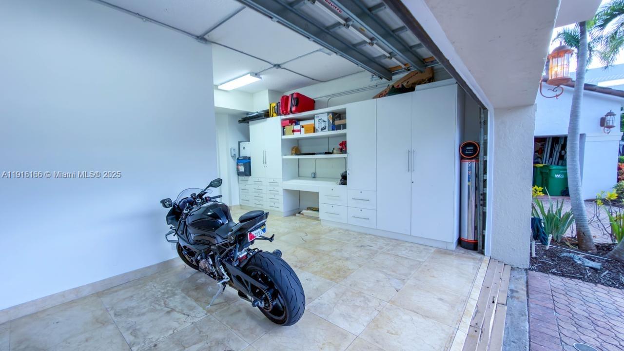 3024 NE 210th St Aventura, FL 33180