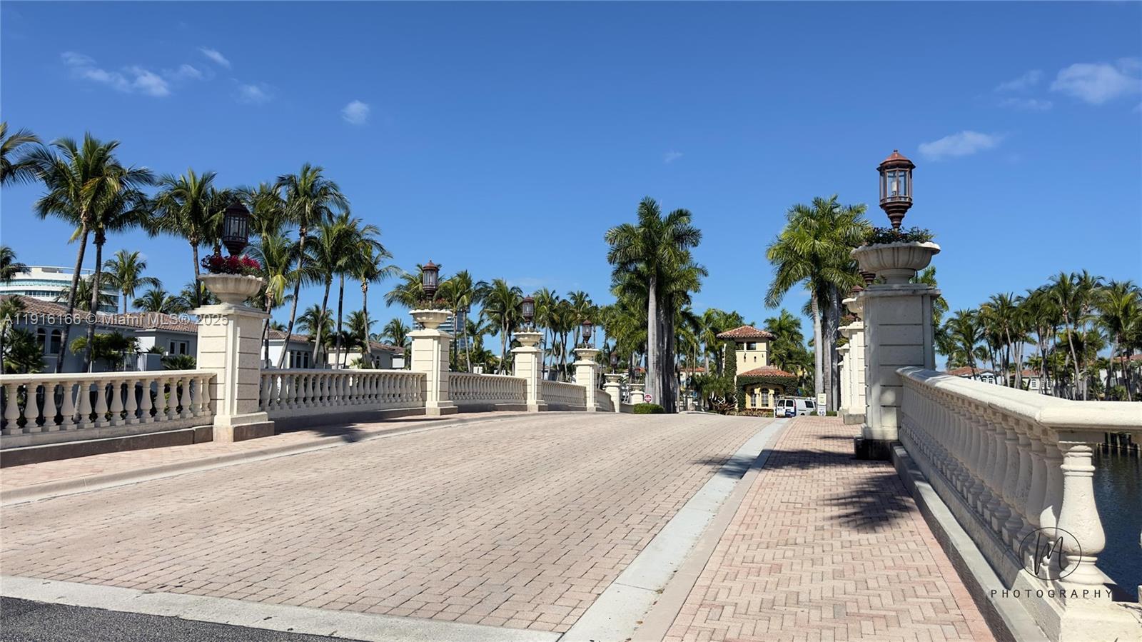 3024 NE 210th St Aventura, FL 33180