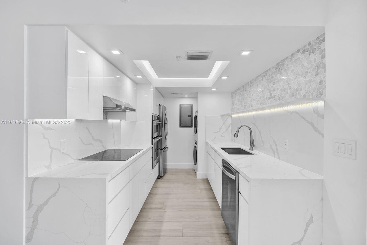 90 Alton Rd #1907 Miami Beach, FL 33139