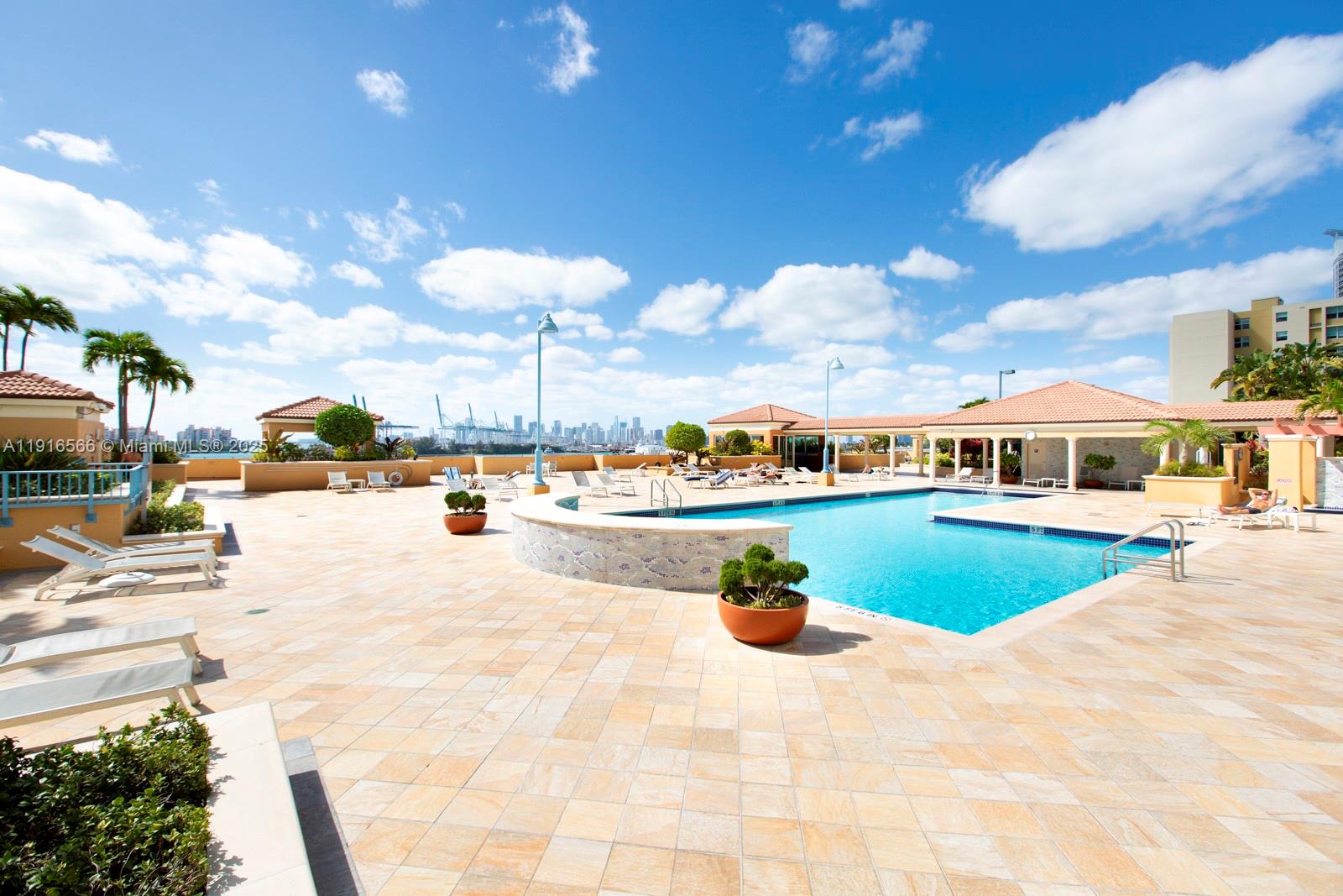 90 Alton Rd #1907 Miami Beach, FL 33139