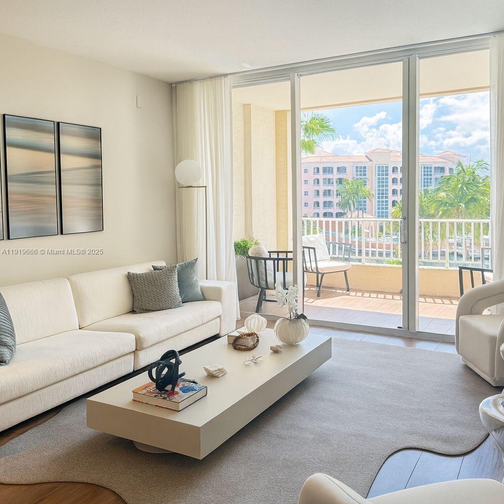 711 Crandon Blvd #401 Key Biscayne, FL 33149