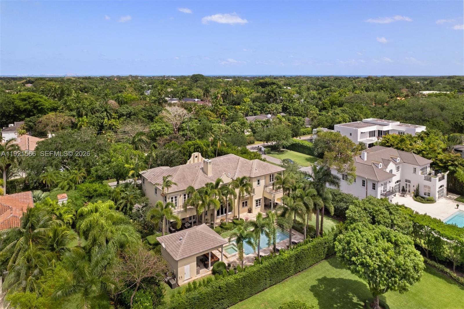 8010 Ponce De Leon Rd Miami, FL 33143