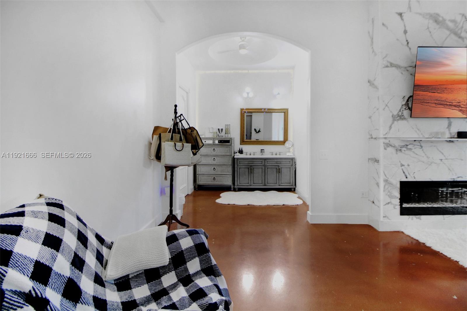 19870 SW 190th St Miami, FL 33187