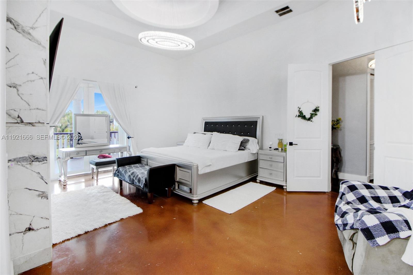 19870 SW 190th St Miami, FL 33187