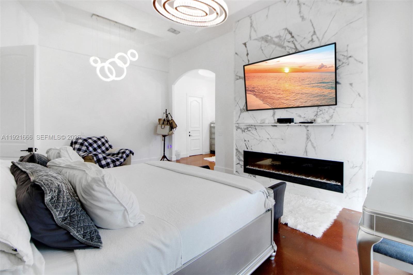 19870 SW 190th St Miami, FL 33187