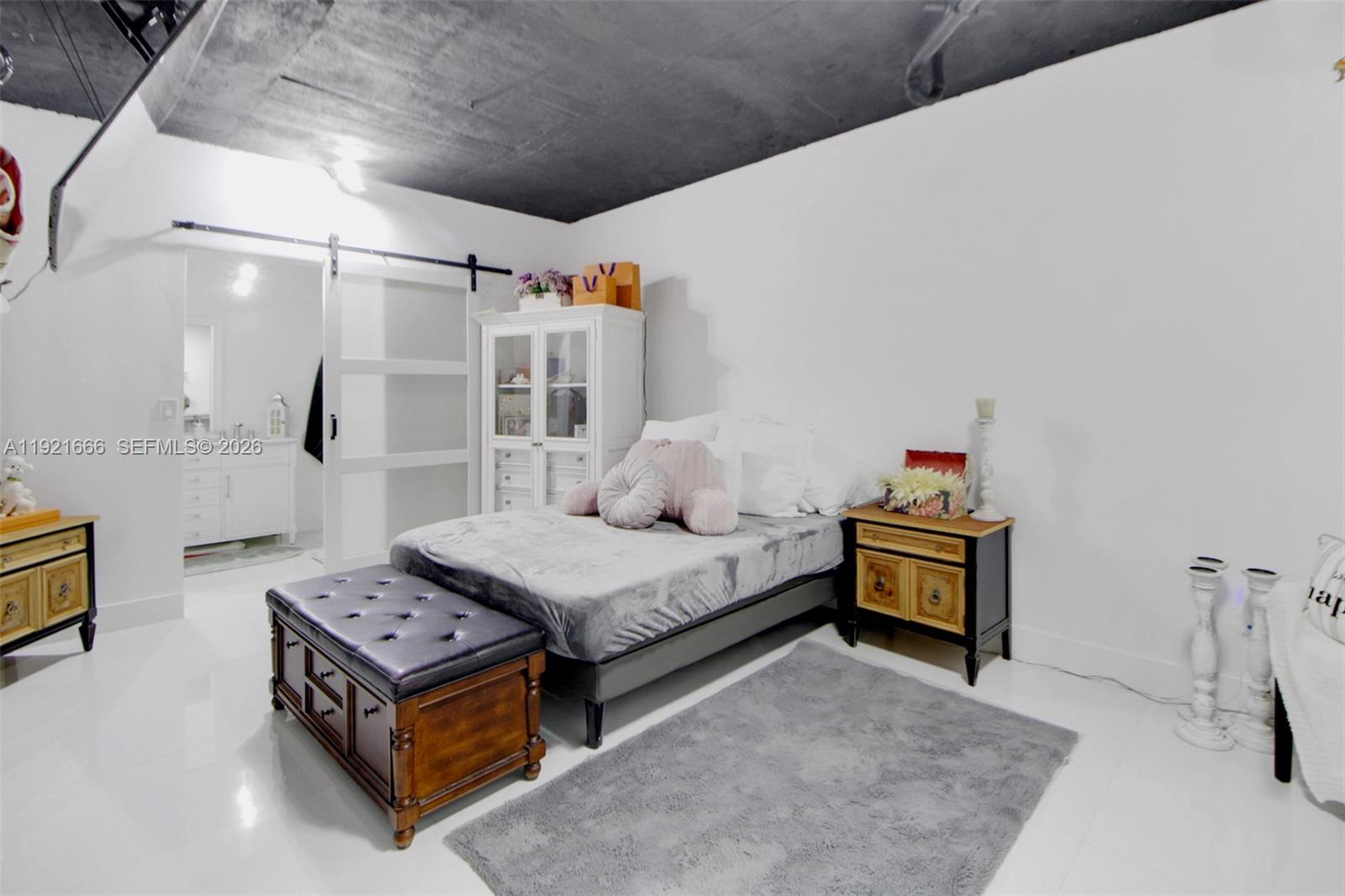 19870 SW 190th St Miami, FL 33187