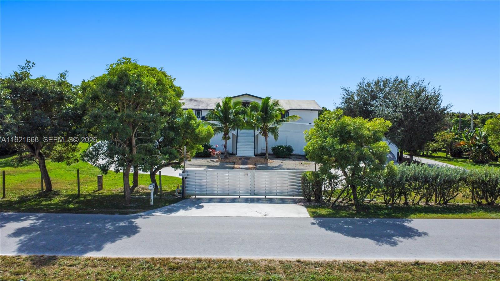 19870 SW 190th St Miami, FL 33187