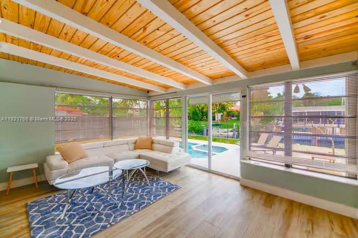 2443 Tortugas Ln Fort Lauderdale, FL 33312