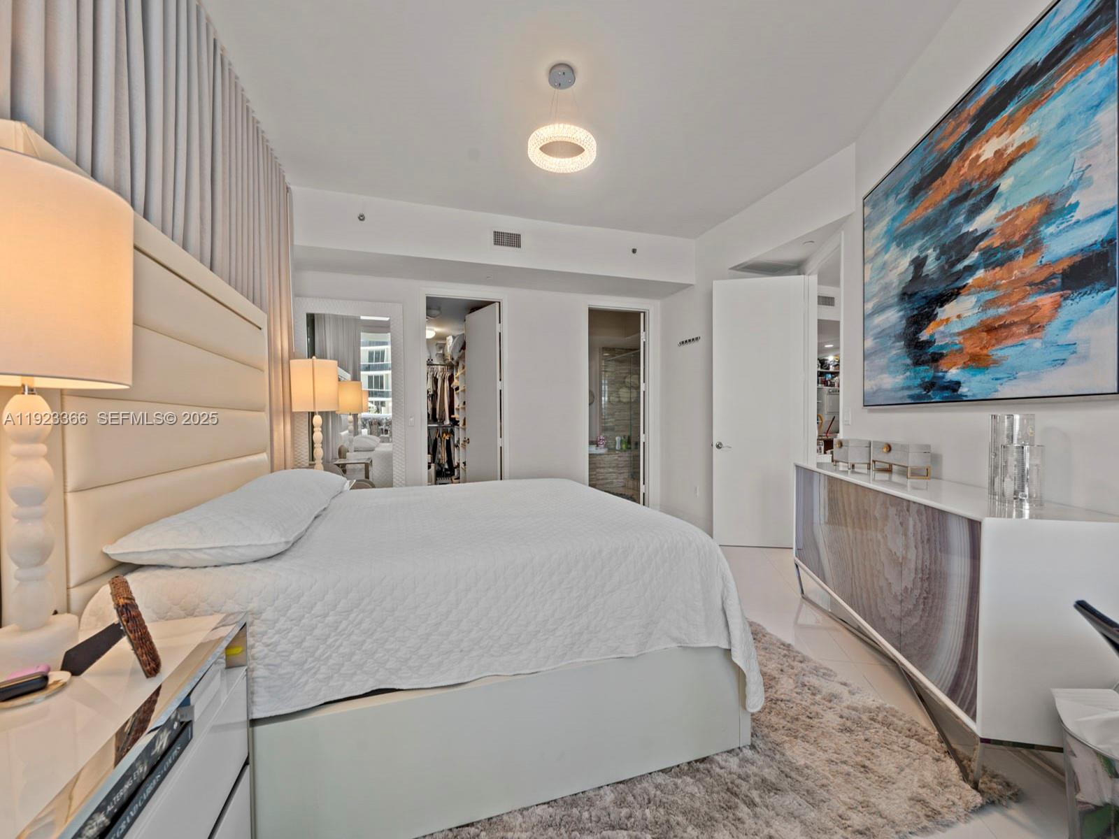 15901 Collins Ave #403 Sunny Isles Beach, FL 33160