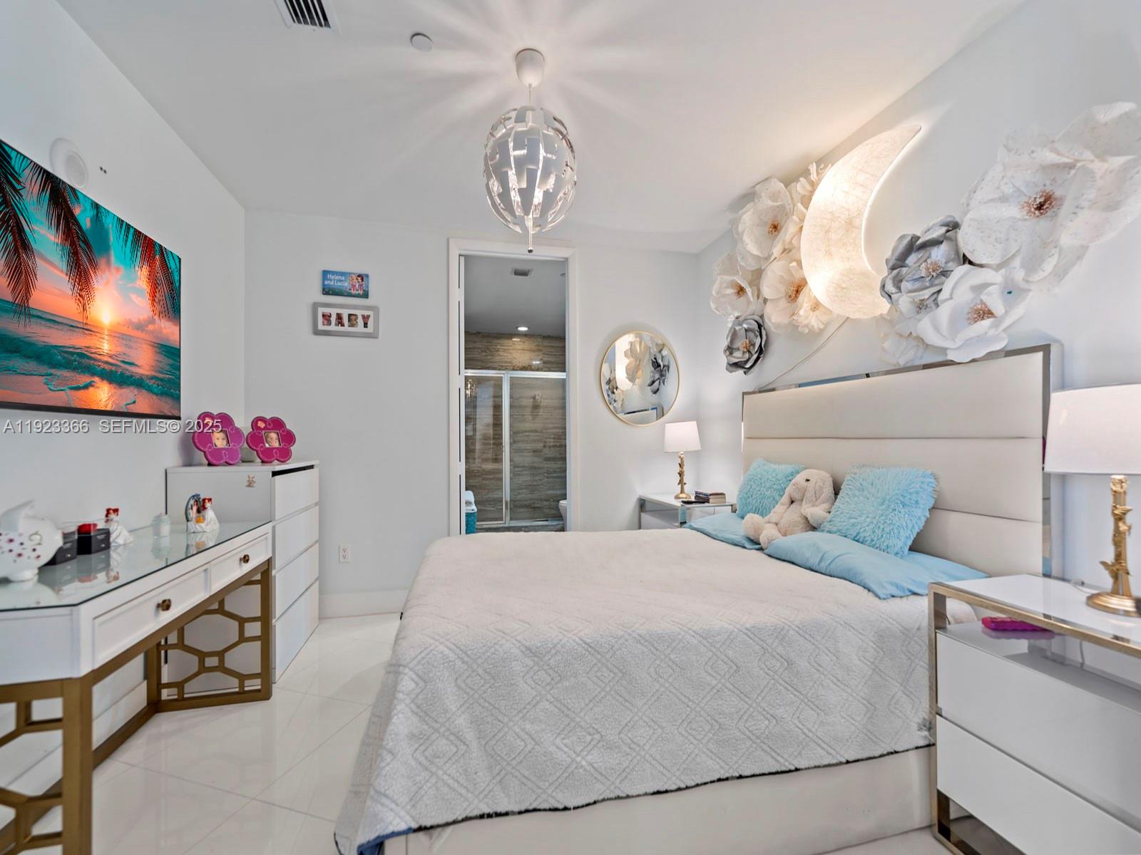 15901 Collins Ave #403 Sunny Isles Beach, FL 33160