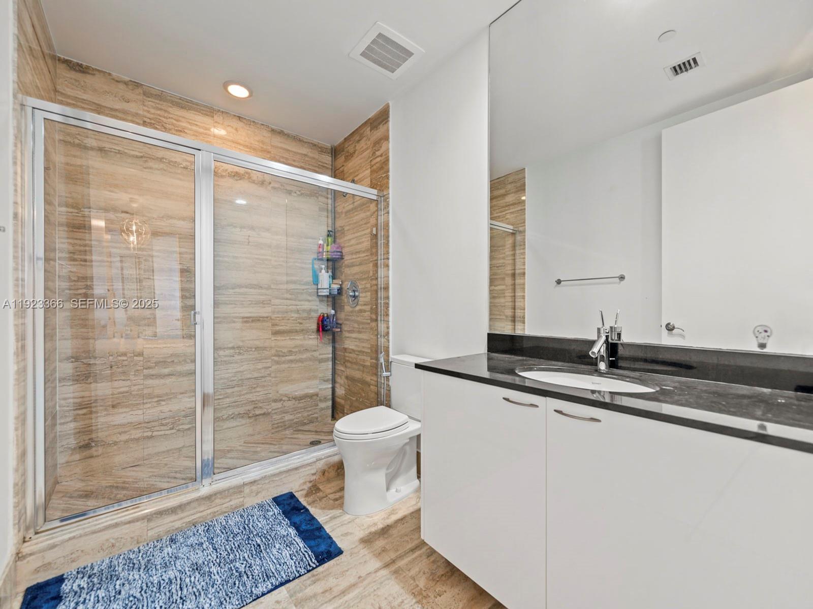 15901 Collins Ave #403 Sunny Isles Beach, FL 33160