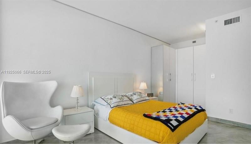 300 S Pointe Dr #3502 Miami Beach, FL 33139