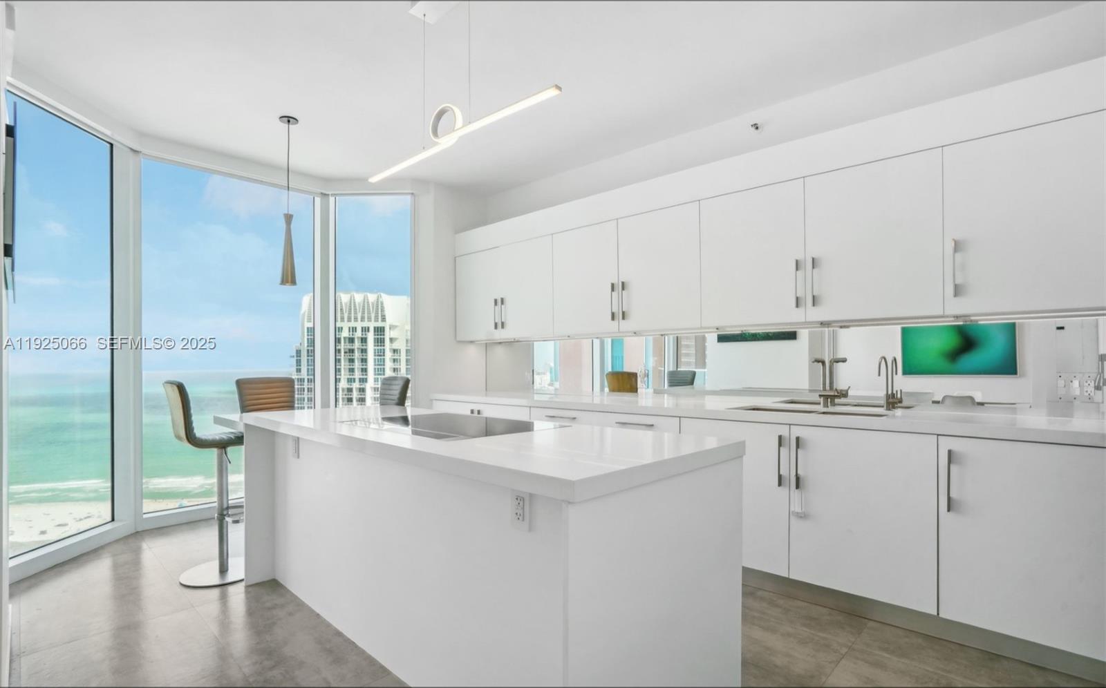 300 S Pointe Dr #3502 Miami Beach, FL 33139
