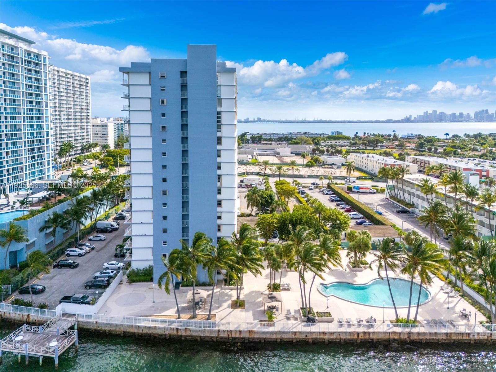 1865 79th St Cswy #PHI North Bay Village, FL 33141