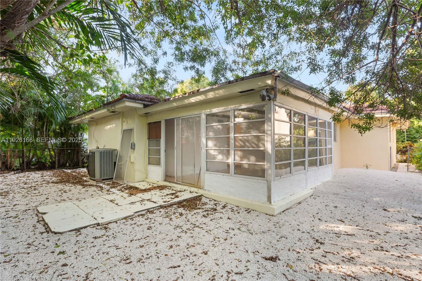 612 Minorca Ave Coral Gables, FL 33134