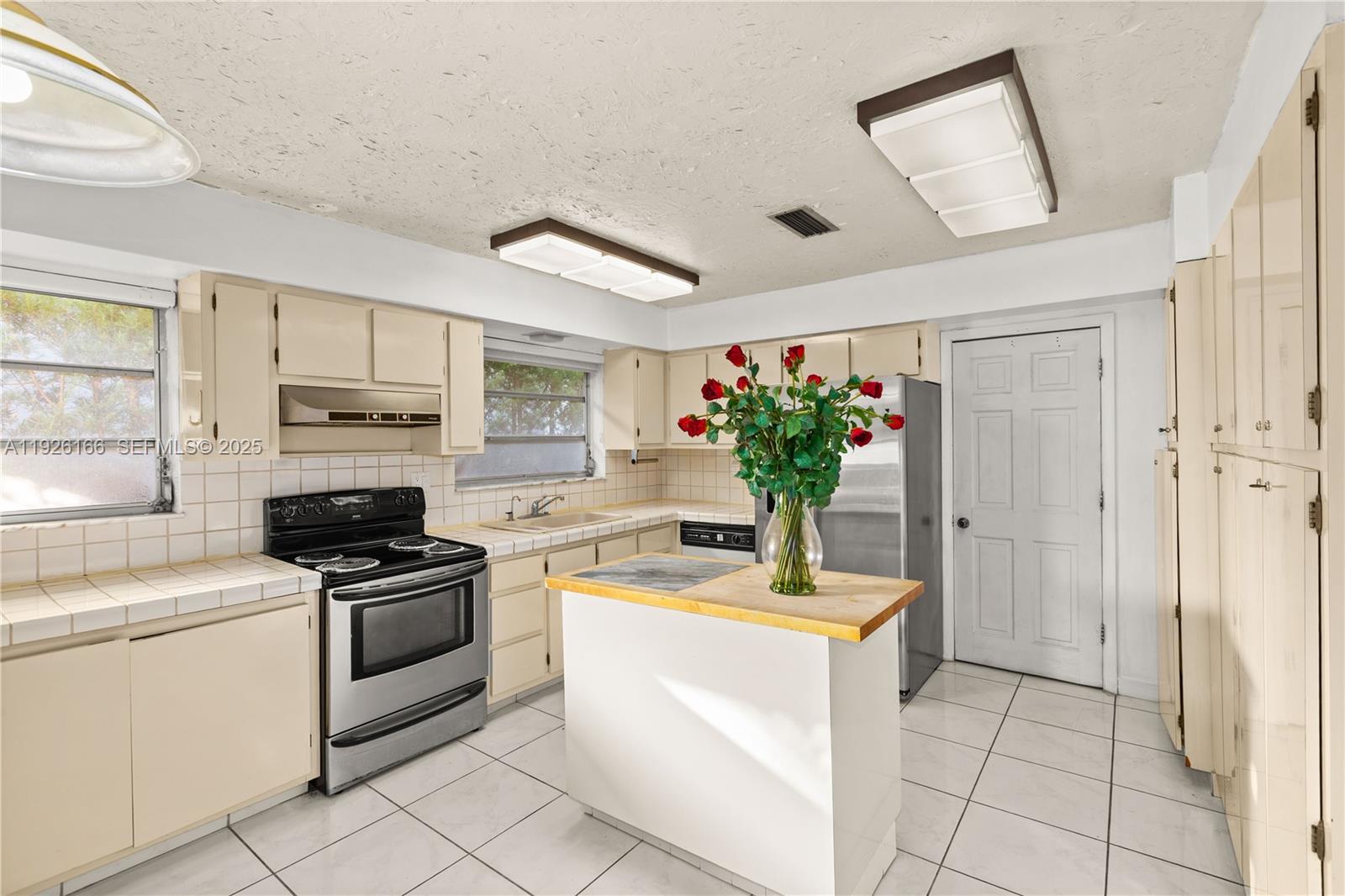 612 Minorca Ave Coral Gables, FL 33134