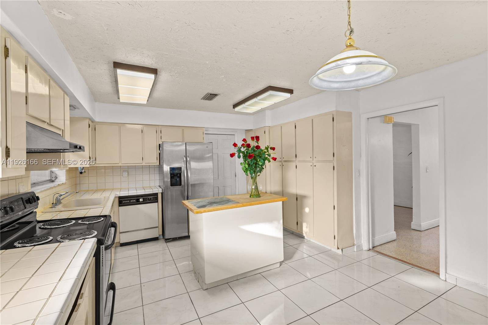 612 Minorca Ave Coral Gables, FL 33134