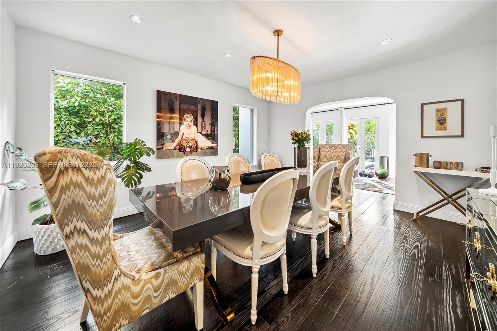 2729 N Bay Rd Miami Beach, FL 33140