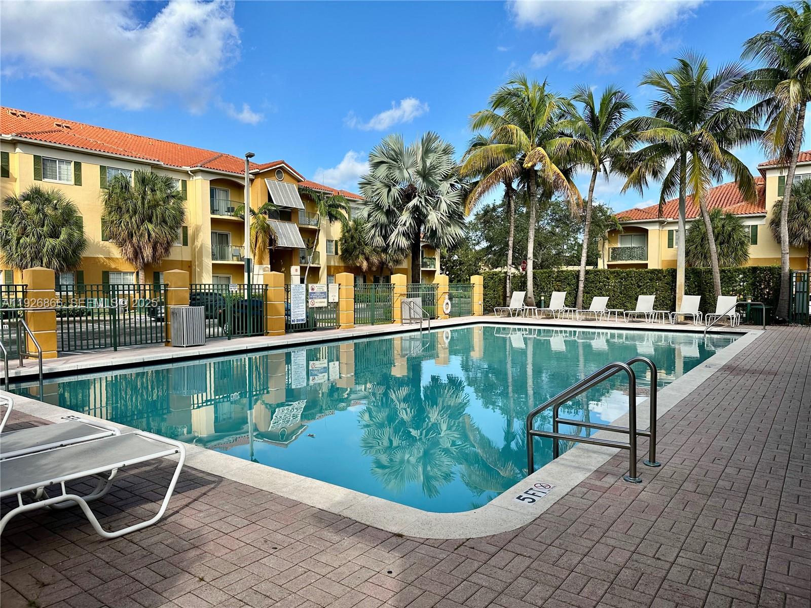 7290 NW 114th Ave #307-7 Doral, FL 33178