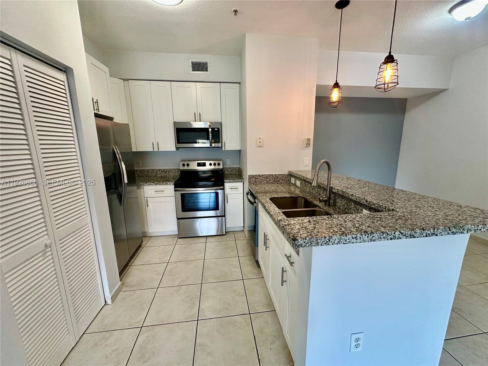 7290 NW 114th Ave #307-7 Doral, FL 33178