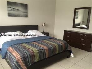 250 S Shore Dr #5 Miami Beach, FL 33141