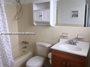 250 S Shore Dr #5 Miami Beach, FL 33141